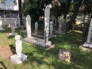 Kürkçübaşı Ahmet Şemsettin Camii Haziresi