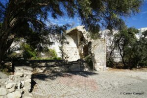 Altınyunus Kilise Kalıntısı
