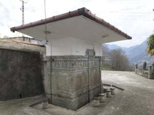 Bölümlü Mithat Paşa Camii Şadırvanı