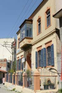 Kocaöner Evi, Söke