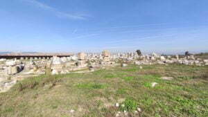 Magnesia Artemis Leukophyrene Tapınağı