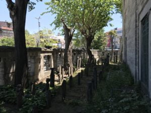 Atik Ali Paşa Camii Haziresi