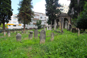 Hamza Paşa Türbesi ve Haziresi, Ortahisar