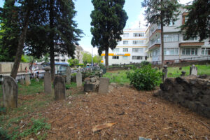 Hamza Paşa Türbesi ve Haziresi, Ortahisar