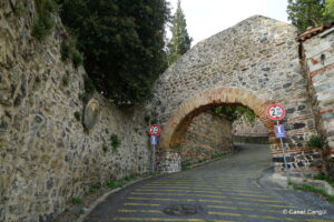 Yahya Efendi Geçidi