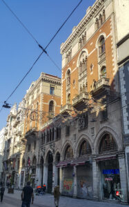 St. Antuan Apartmanı