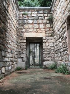 Türbe, Silahtarağa Caddesi