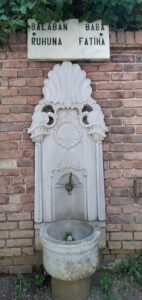 Balaban Tekkesi Duvar Çeşmesi