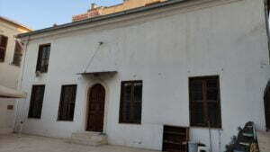 Şeyh Bedrettin Türbesi, Konak