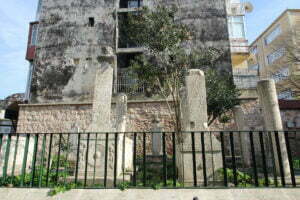 Nuh Efendi Medresesi Haziresi