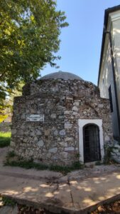 Siyami ve Benli Bey Türbesi