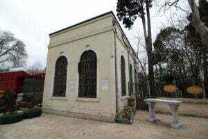 Neccarzade Mustafa Rıza Efendi Türbesi