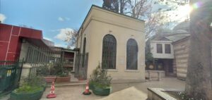 Neccarzade Mustafa Rıza Efendi Türbesi