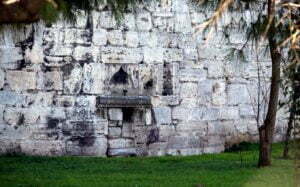 Yedikule Hisarı Çeşmesi