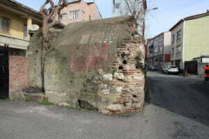 Sarnıç, Sümbül Efendi