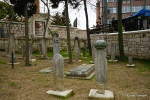 Köstendilli Ali Aleaddin Efendi Türbesi ve Haziresi