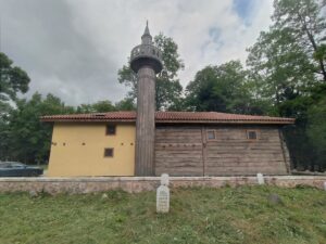 Büyük Esence Orhan Camii