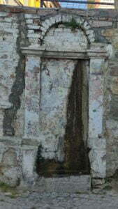 13 Nisan Caddesi Aralığı Çeşmesi