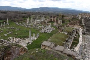 Aphrodisias Tetrastoon