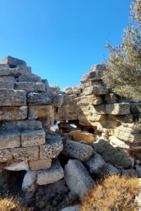 Knidos Aslanı'nın bulunduğu anıt mezar kalıntısı