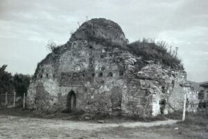 Gazi Mihaloğlu Mahmud Bey Camii, İhtiman