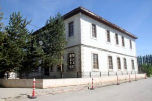 Hafik Eski Hükümet Konağı