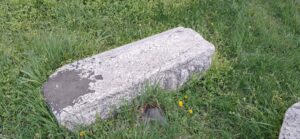 Surp Asdvadzadzin Ermeni Manastırı Mezarlığı'ndaki taşlar