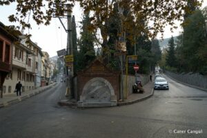 Üçkurnalar Çeşmesi