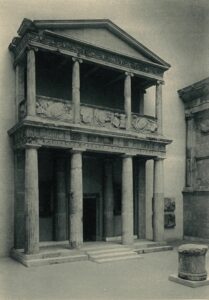 Bergama Athena Tapınağı Propylonu