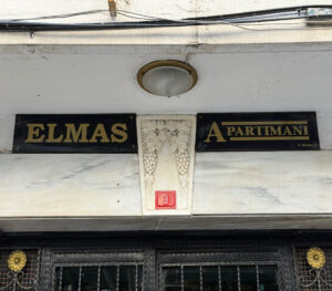 Elmas Apartmanı, Kocatepe