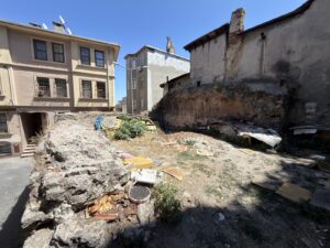 Sivil Yapı Kalıntısı, Mercimek Sokak