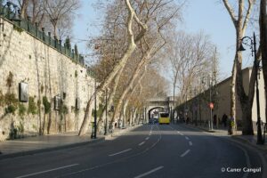 Çırağan Sarayı Geçidi