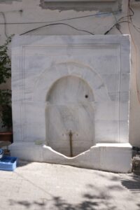 Taksiyarhis Çeşmesi