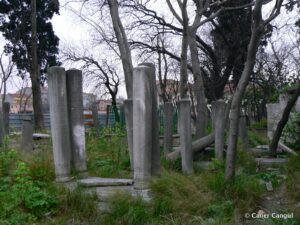 Yenikapı Mevlevîhane ve Hâmuşân Haziresi