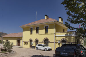 Gölbaşı Tren İstasyonu