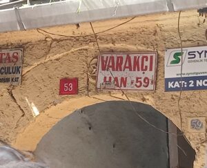 Varakçı Han Tabelası