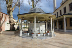 Güzelce Kasım Paşa Camii Şadırvanı