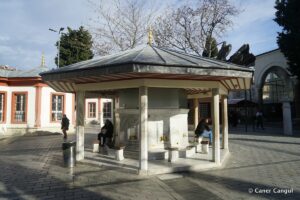 Sümbül Efendi Camii Şadırvanı