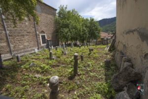 Küre Hoca Şemseddin Camii Haziresi