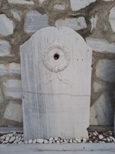 Avni-Jale Özken Marmara Adalar Müzesi Mezar Taşları