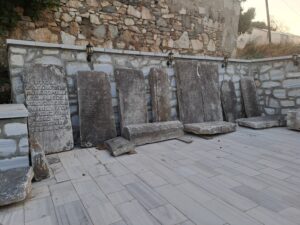 Avni-Jale Özken Marmara Adalar Müzesi Mezar Taşları