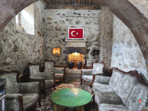 Sarıçiçek Köy Odası 1