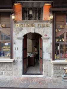 Rüştü’nün Fırını Kapısı