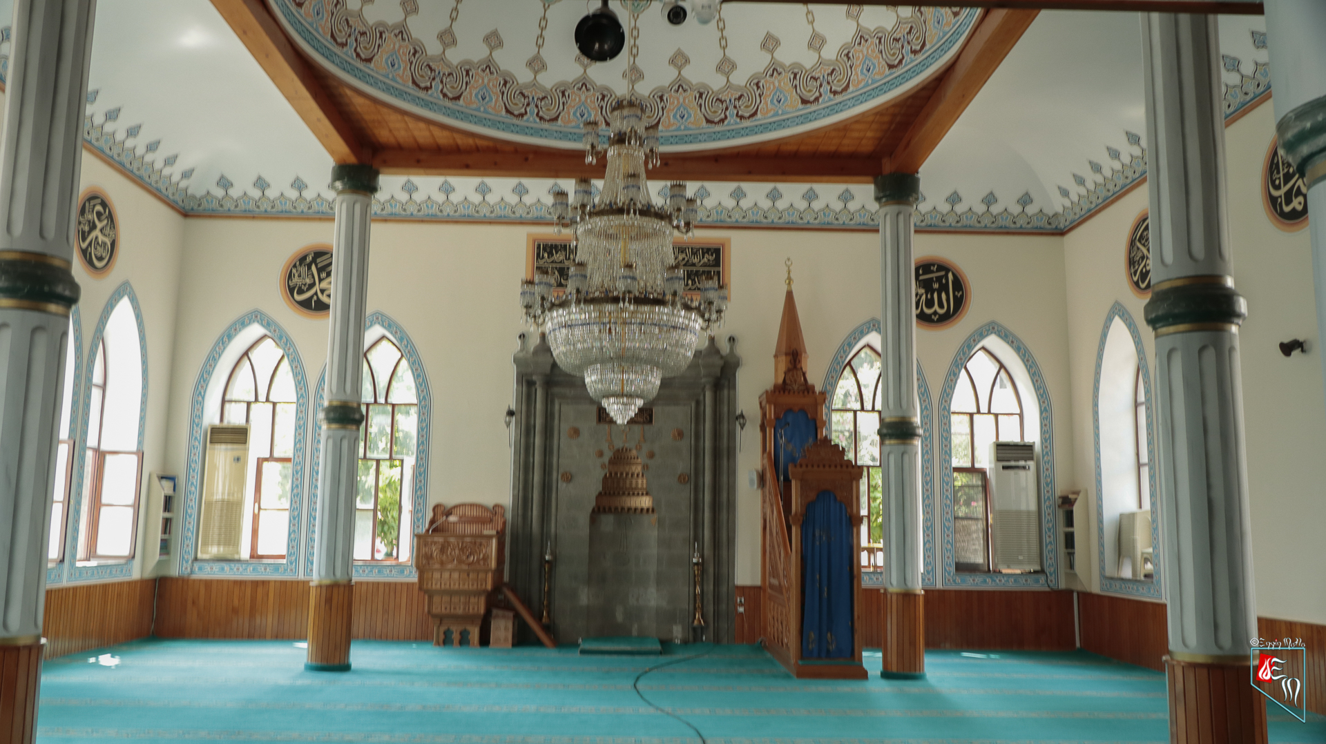 Merkez Eski Camii, Beşikdüzü • Konumu, Fotoğrafları ve Hakkındaki