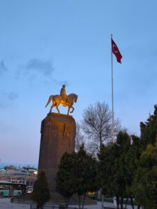 Atatürk Anıtı, Kayseri