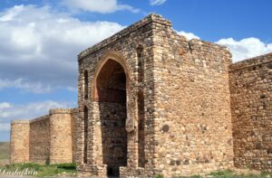 Anuşirvan Kervansarayı