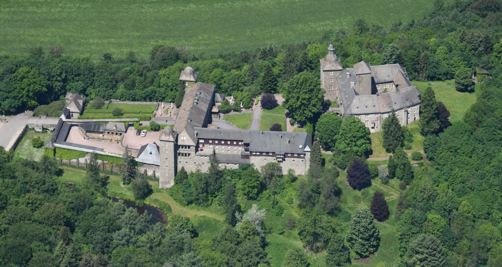 Burg Schnellenberg Besichtigen
