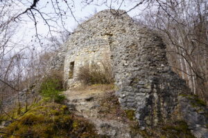 Alt-Ehrenfels Kale Kalıntısı