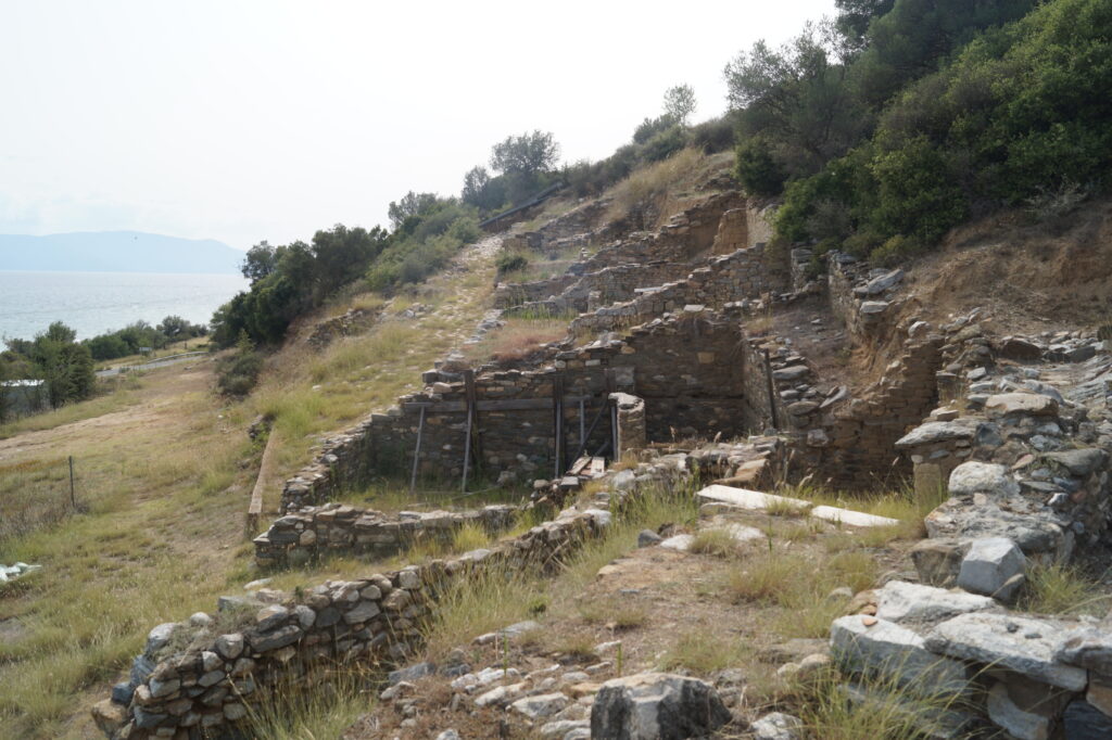 Argilos-Archaic-houses • Kültür Envanteri