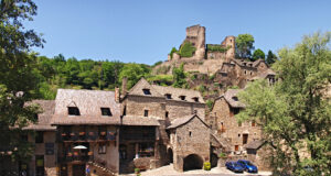 Belcastel Kalesi